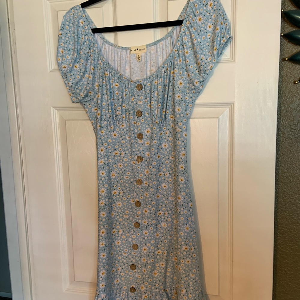 Derek Heart Light Blue Floral Top